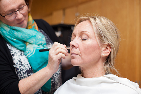 Auch Vanessa Wunsch bekam etwas Farbe ins Gesicht. Foto: Maik Grabosch